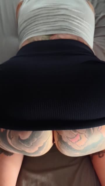bending over onlyfans tattedphysique ass round butt free porn video