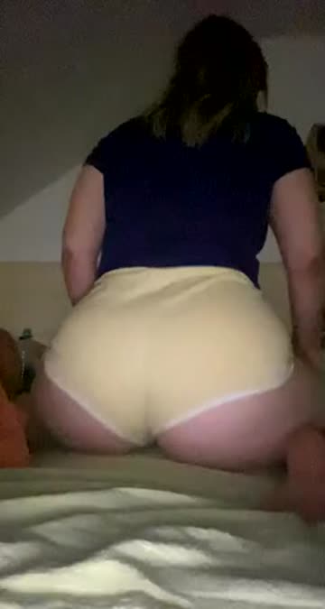 blonde bubble butt twerking sex video