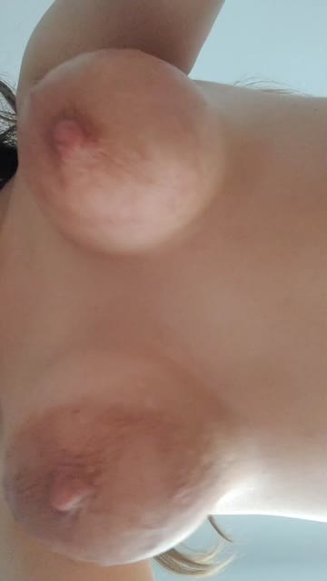 areolas nipples saggy tits boobs 