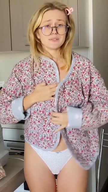 cute homemade masturbating natural tits blonde 