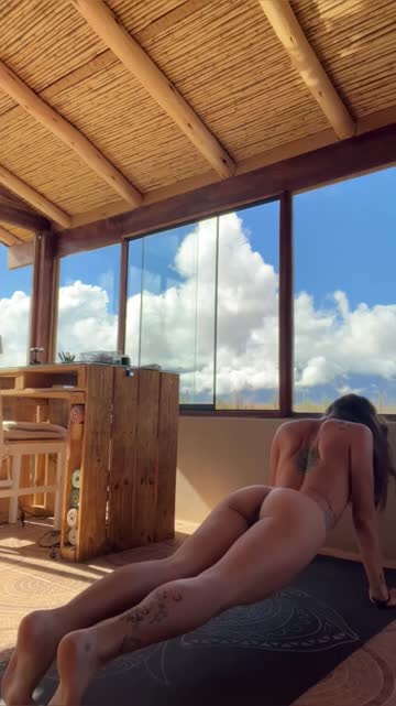 onlyfans naked yoga 