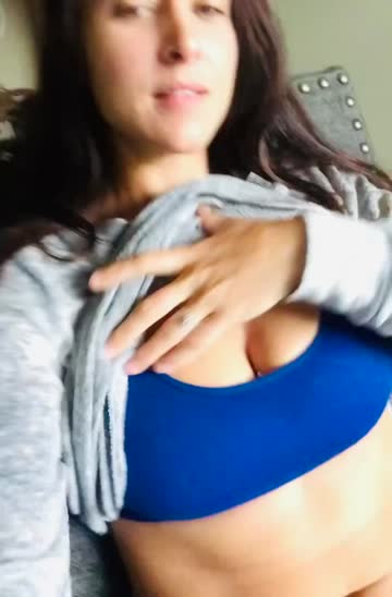 big nipples titty drop big tits milf mom boobs 