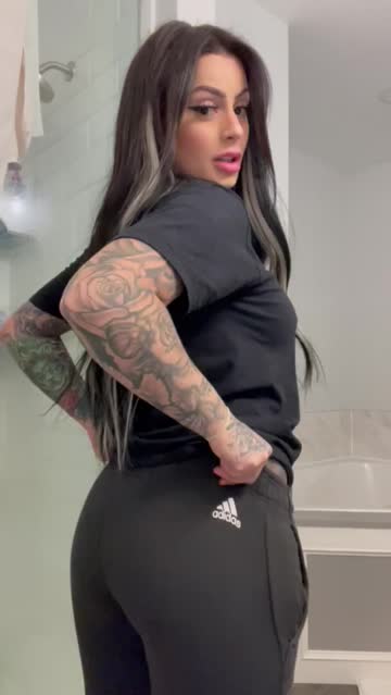 big ass ass thick tattoo twerking 