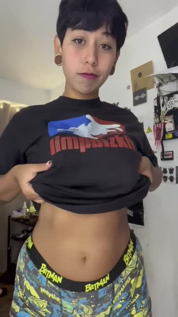 short hair big tits bouncing tits brunette tits babe free porn video