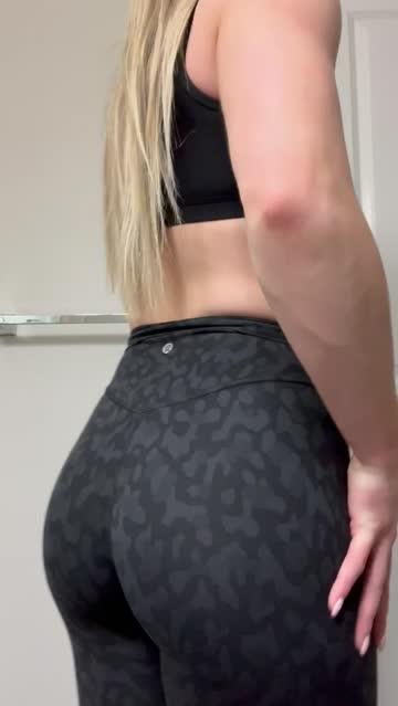 ass 21 years old leggings free porn video
