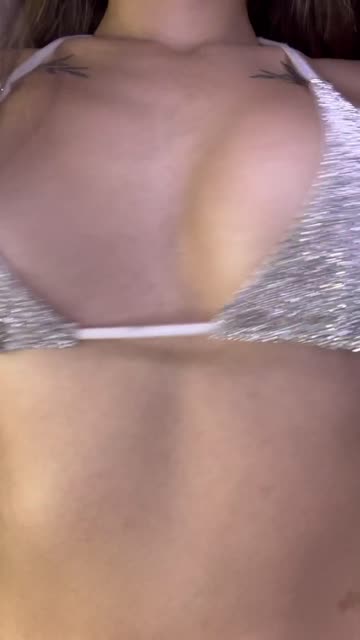 solo latina brunette nsfw video