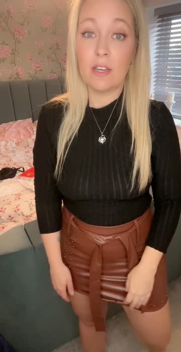 solo natural tits tight pussy blonde pawg milf pussy 
