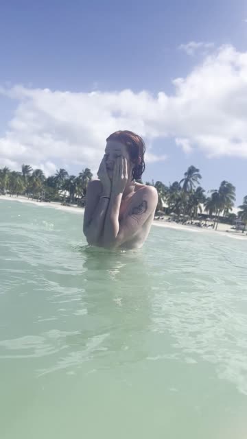 tits petittits exhibitionism small tits exhibitionist 