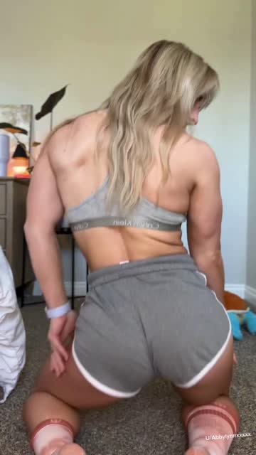 yoga stretched shorts yoga pants ass stretching hot video