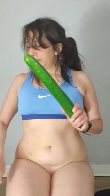 anal stretching cucumber 