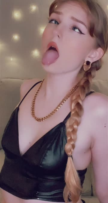 spit ahegao blonde nsfw video