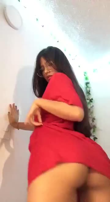 latina solo brunette nsfw video