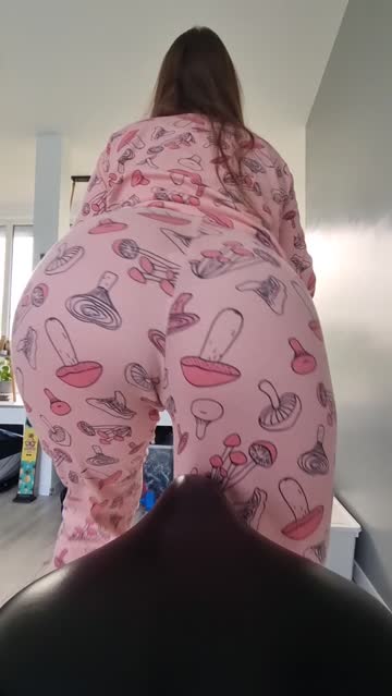 pajamas booty riding xxx video