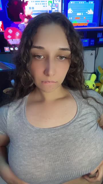 brunette big tits natural tits free porn video