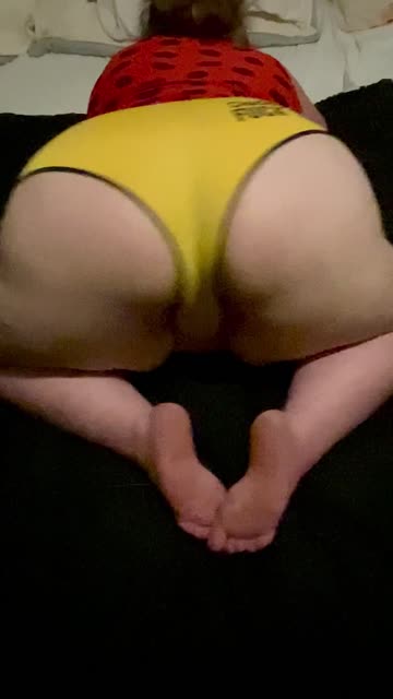 ass thick pawg white girl feet nsfw video