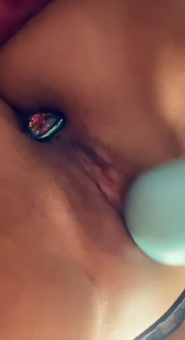 toy squirting milf free porn video