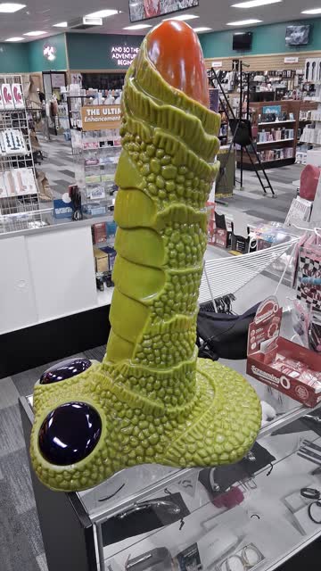 huge dildo monster cock real porn video