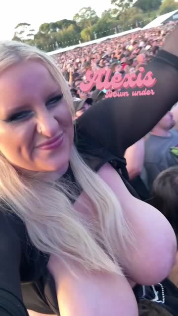 tits big tits goth blonde hot video