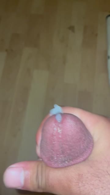 cumshot masturbating big dick 