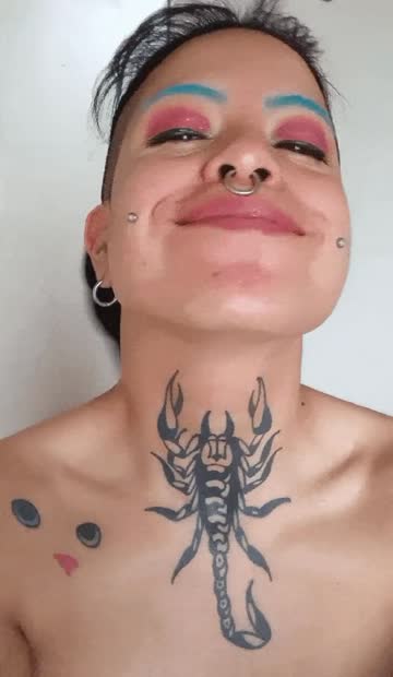 petite amateur latina 