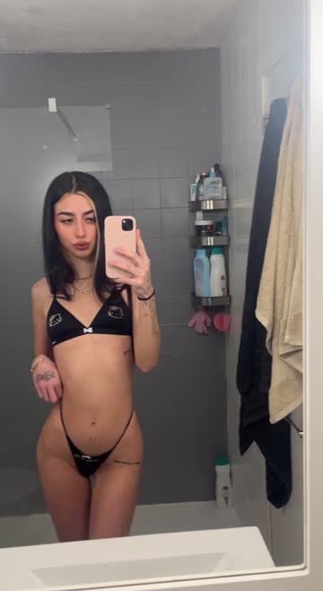 petite latina amateur brunette ass hot video