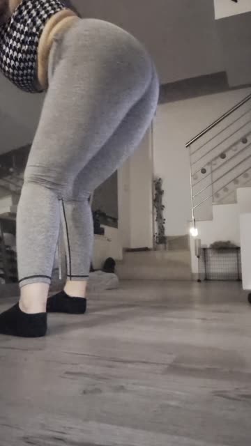 latina blowjob bbc cock brunette 
