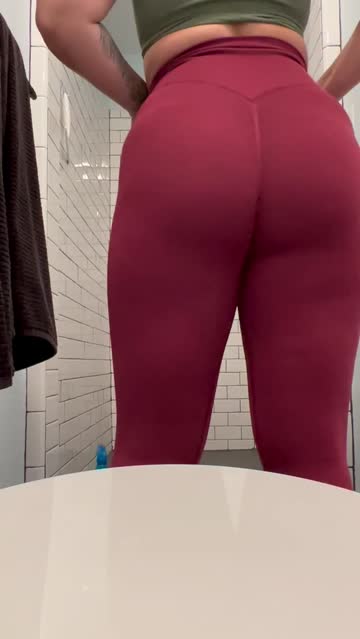 strip pink ass thong booty sex video