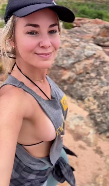 milf cute boobs 