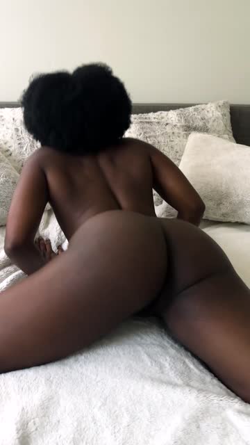 homemade bubble butt thick tease twerking booty nsfw video