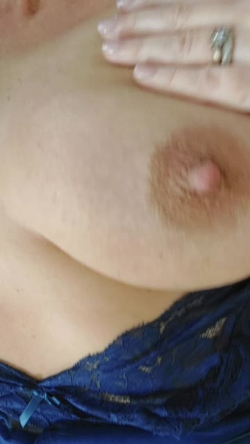 nipples natural tits milf hot video