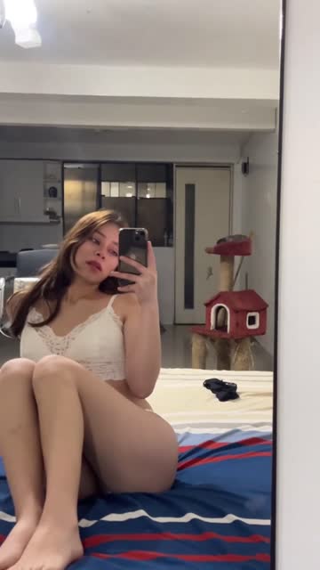 solo brunette latina xxx video