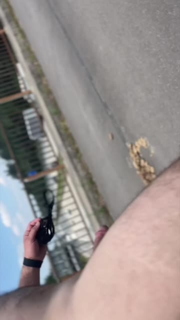 amateur cockflash exhibitionism 