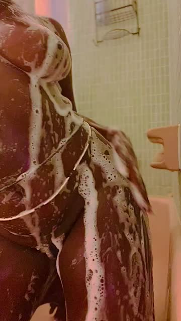 tits ebony shower 