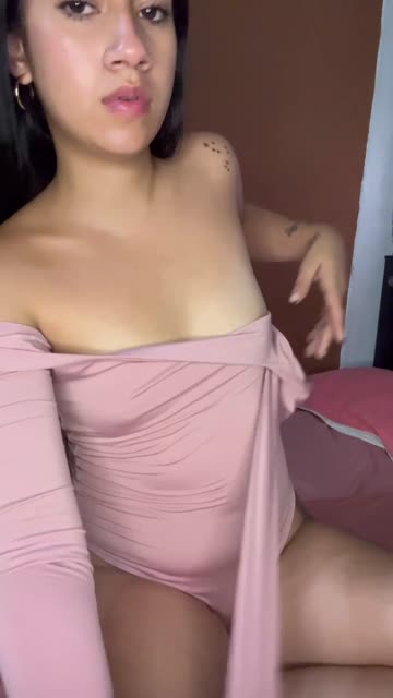 brunette latina solo sex video
