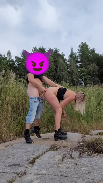 doggystyle cumshot outdoor squirt squirting amateur porn video