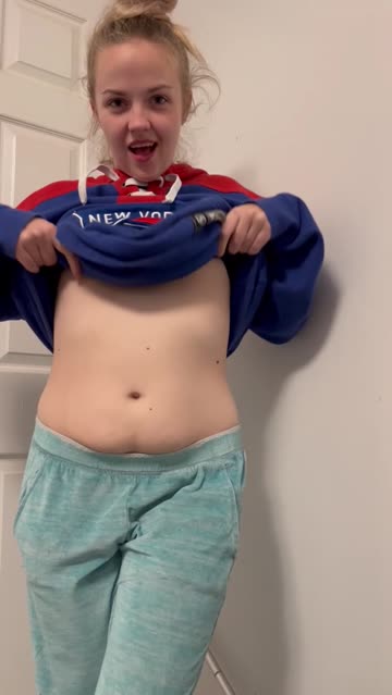 cute amateur boobs tits onlyfans babe titty drop nsfw video