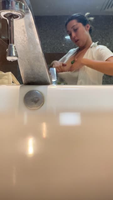 flashing work boobs 