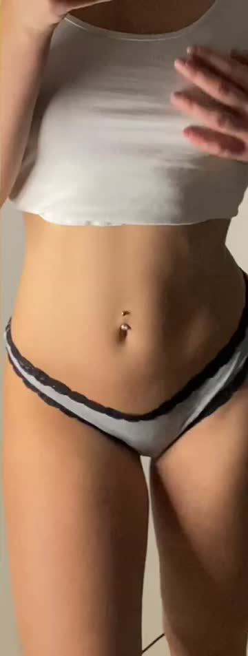 belly button tits tights porn video