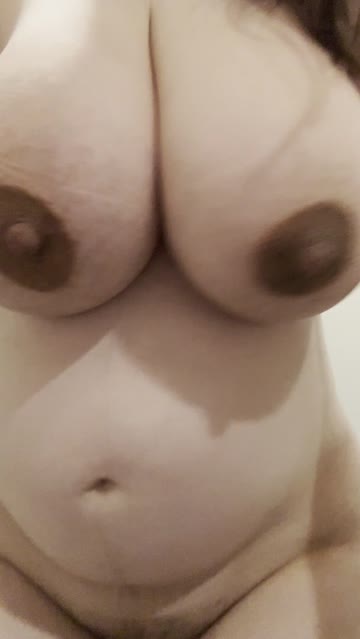 pregnant milf fansly boobs huge tits bouncing tits porn video