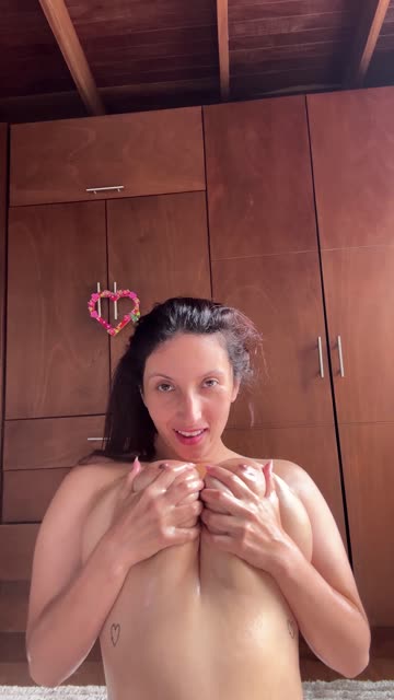 saggy tits tits huge tits titty drop bouncing tits natural tits big tits nsfw video
