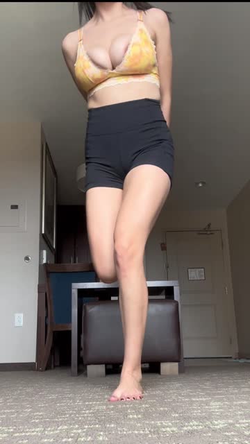 bouncing tits busty bouncing brunette big tits tits hot video