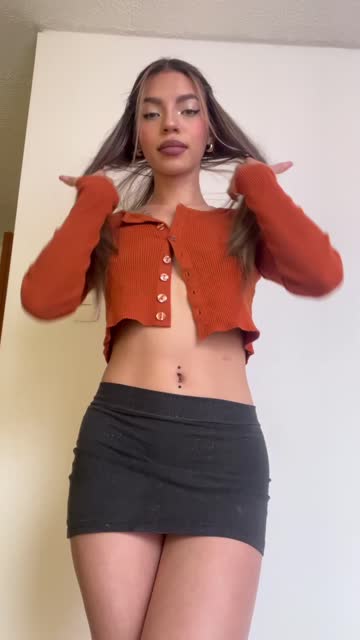brunette latina solo free porn video