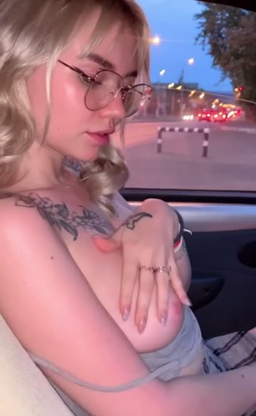 public blonde natural tits 