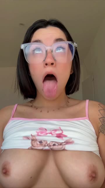 teen cute brunette porn video