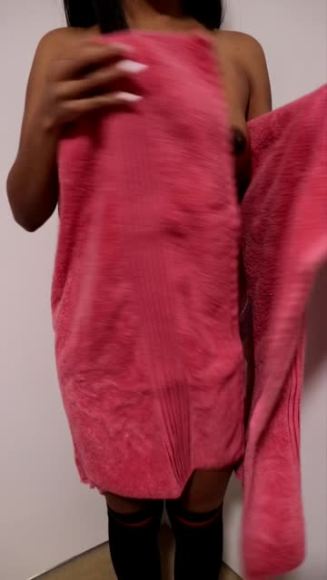 towel ebony boobs nsfw video