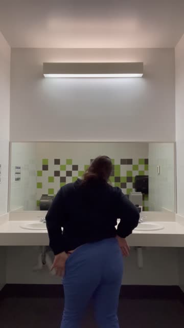 fansly r/juicyasians bathroom r/caughtpublic free porn video