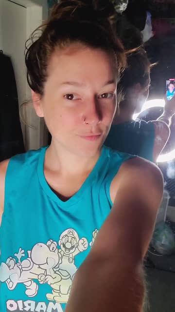 gamer girl tiktok cute babe petite nsfw video