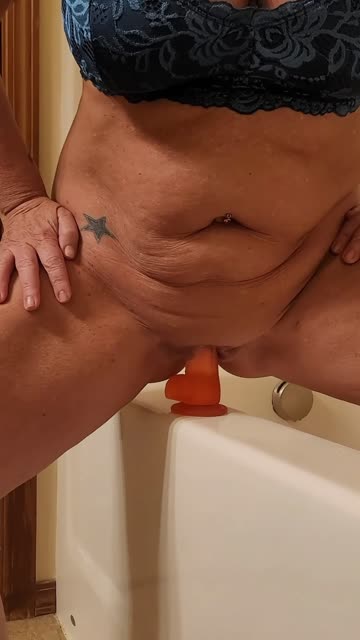 dildo bathroom pussy amateur milf sex video