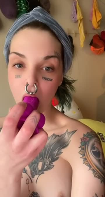 dildo blowjob tattoo white girl deepthroat nsfw video