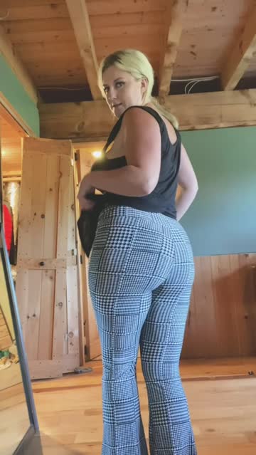 thick milf booty free porn video